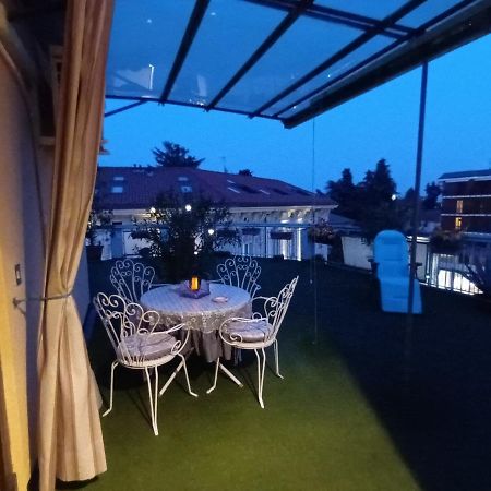 Appartement Terrazzo In Centro à Seregno Extérieur photo